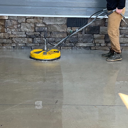 Why February Is a Smart Month for Pressure Washing in Fort Payne