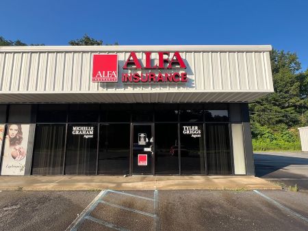 Why You Should Consider Wizard Wash for Commercial Pressure Washing